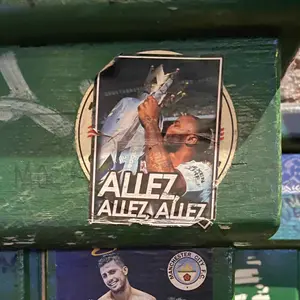󠁧󠁢󠁥󠁮󠁧󠁿 Manchester City football sticker #3372 found in this city