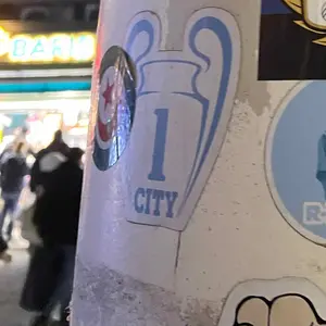 󠁧󠁢󠁥󠁮󠁧󠁿 Manchester City football sticker #3445 found in this city