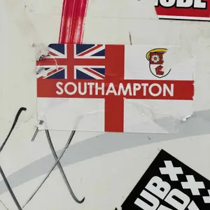 󠁧󠁢󠁥󠁮󠁧󠁿 Southampton F.C. football sticker #2640 found in this city