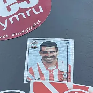 󠁧󠁢󠁥󠁮󠁧󠁿 Southampton F.C. football sticker #2750 found in this city
