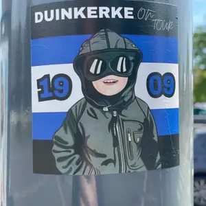 USL Dunkerque football sticker #4072 found in this city