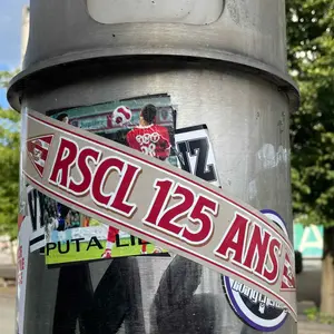 Standard Liège football sticker #2888 found in this city