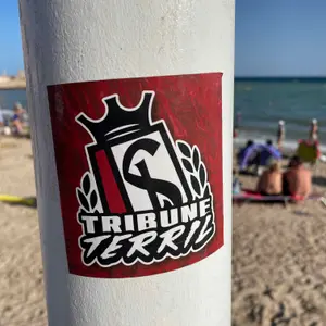Standard Liège football sticker #3092 found in this city