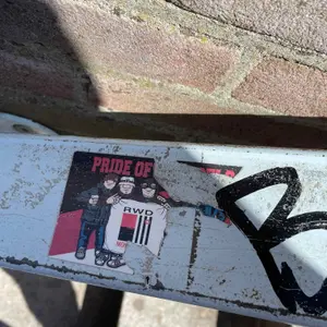 Molenbek football sticker #2807 found in this city