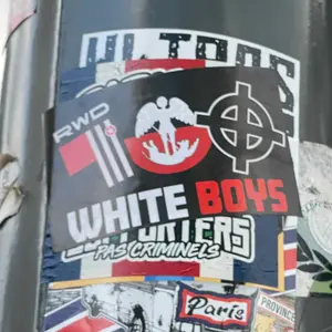Molenbek football sticker #2913 found in this city