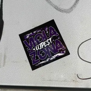 Újpest FC football sticker #2365 found in this city