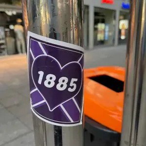 Újpest FC football sticker #2394 found in this city