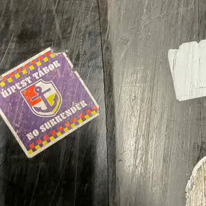 Újpest FC football sticker #2581 found in this city