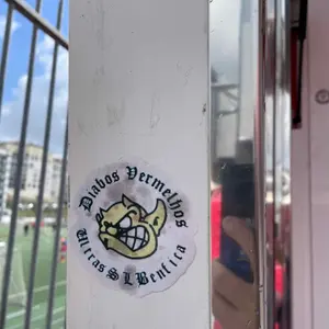 SL Benfica football sticker #3783 found in this city