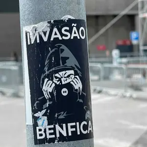 SL Benfica football sticker #3832 found in this city