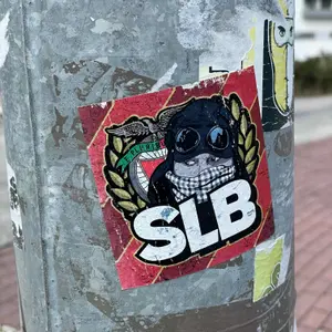 SL Benfica football sticker #3852 found in this city