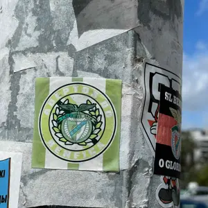 SL Benfica football sticker #3858 found in this city