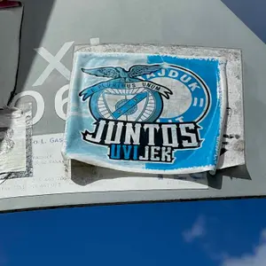 SL Benfica football sticker #3860 found in this city