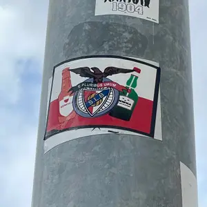 SL Benfica football sticker #3874 found in this city