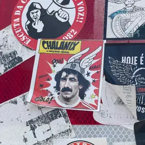 SL Benfica football sticker #3917 found in this city