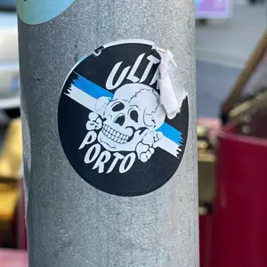 FC Porto football sticker #4744 found in this city