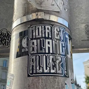 Angers SCO football sticker #3197 found in this city