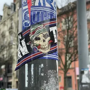 Paris Saint-Germain football sticker #3515 found in this city