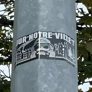 Nantes football sticker #3169 found in this city