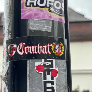 Atlético Madrid football sticker #3527 found in this city
