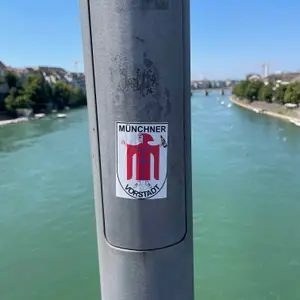 FC Bayern Munich football sticker #2547 found in this city