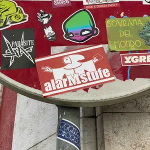 FC Bayern Munich football sticker #3971 found in this city
