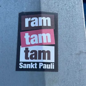 FC St Pauli football sticker #3975 found in this city