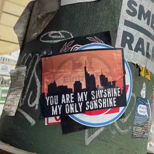 Eintracht Frankfurt football sticker #3021 found in this city