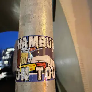 Hamburger SV football sticker #3489 found in this city