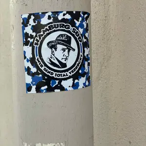 Hamburger SV football sticker #3965 found in this city