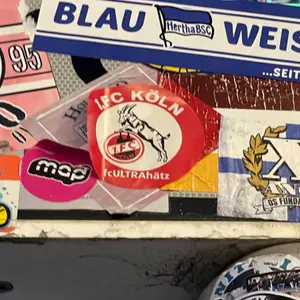 1 FC Köln football sticker #4636 found in this city