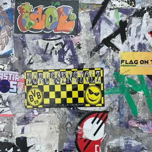 Borussia Dortmund football sticker #2730 found in this city