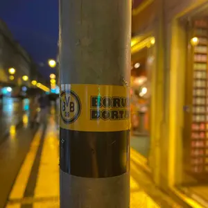 Borussia Dortmund football sticker #3959 found in this city