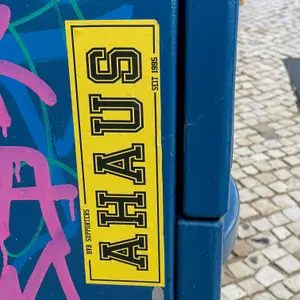 Borussia Dortmund football sticker #3994 found in this city