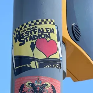 Borussia Dortmund football sticker #4365 found in this city