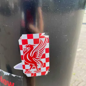 󠁧󠁢󠁥󠁮󠁧󠁿 Liverpool FC football sticker #2612 found in this city