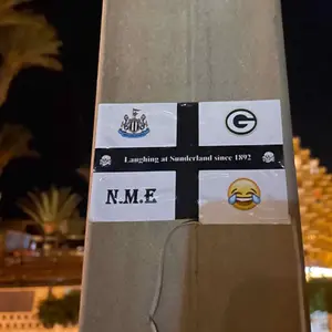 󠁧󠁢󠁥󠁮󠁧󠁿 Newcastle United FC football sticker #3216 found in this city