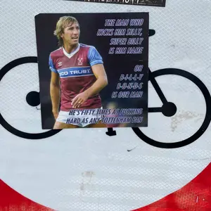 󠁧󠁢󠁥󠁮󠁧󠁿 West Ham United street sticker #2031 -- England football